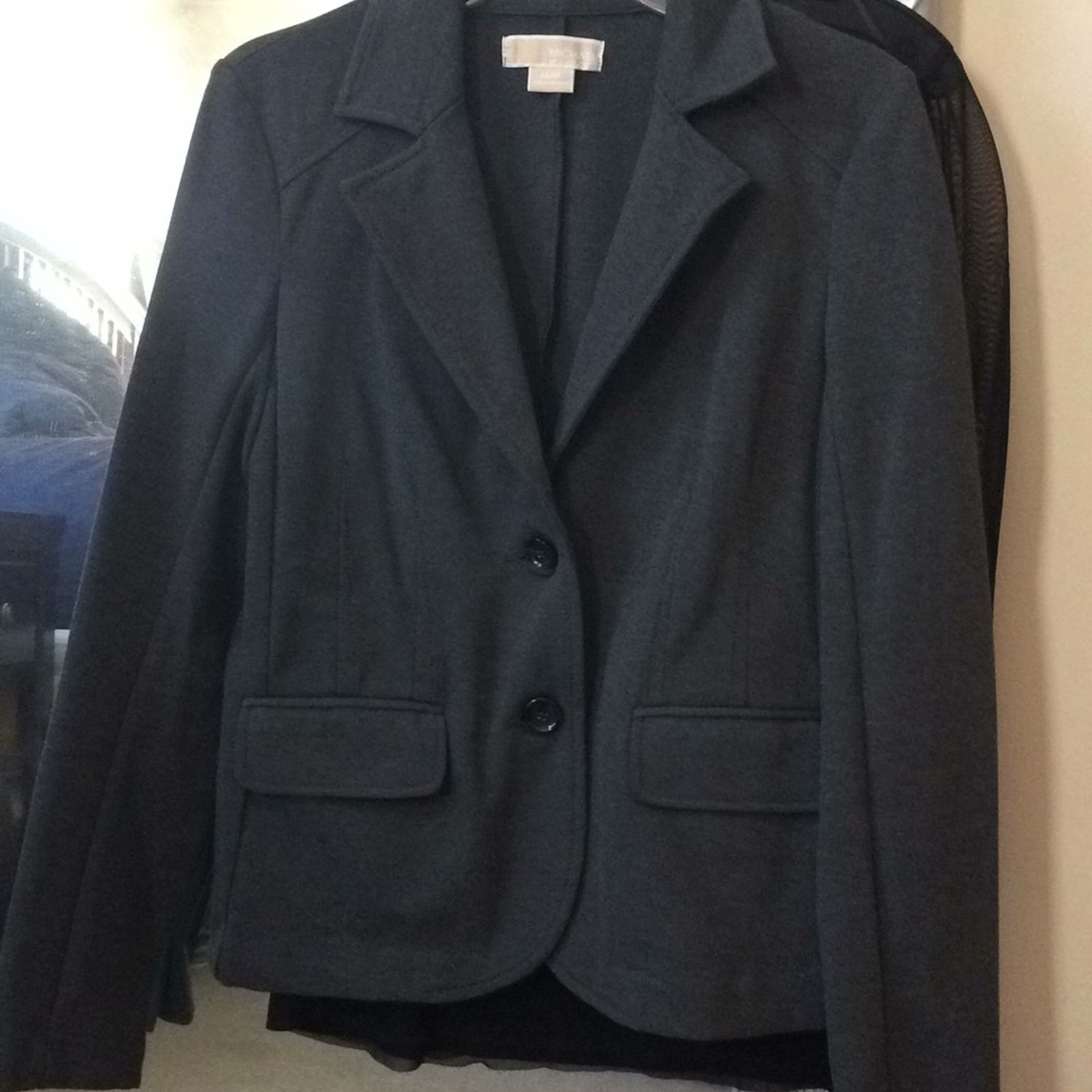 PREOWNED MICHAEL KORS GRAY BLAZER. SIZE M